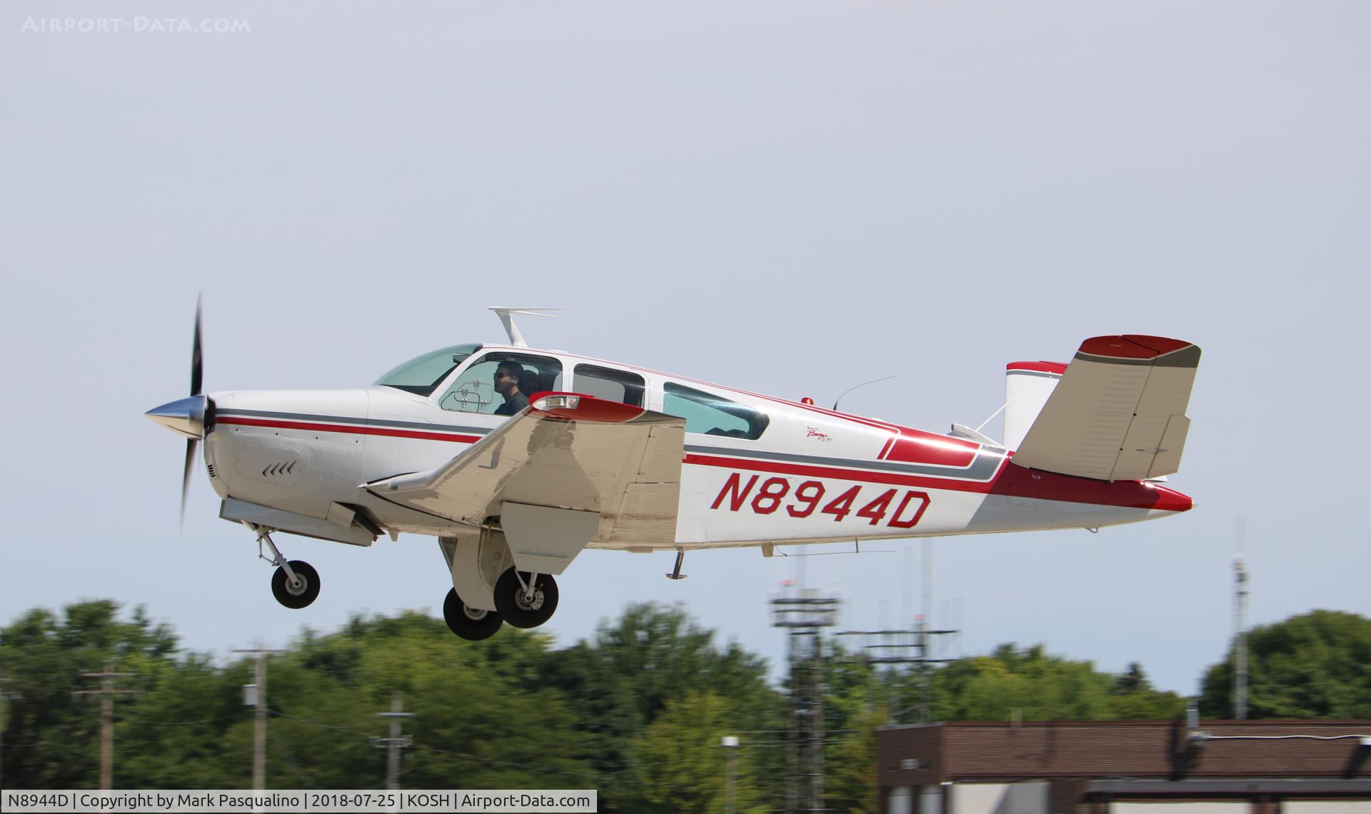 N8944D, 1966 Beech V35 Bonanza C/N D-8285, Beech V35