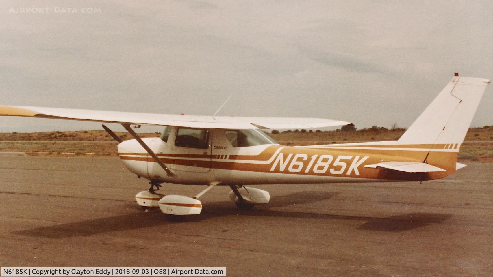 N6185K, 1975 Cessna 150M C/N 15077576, Old Rio Vista Airport California 1983