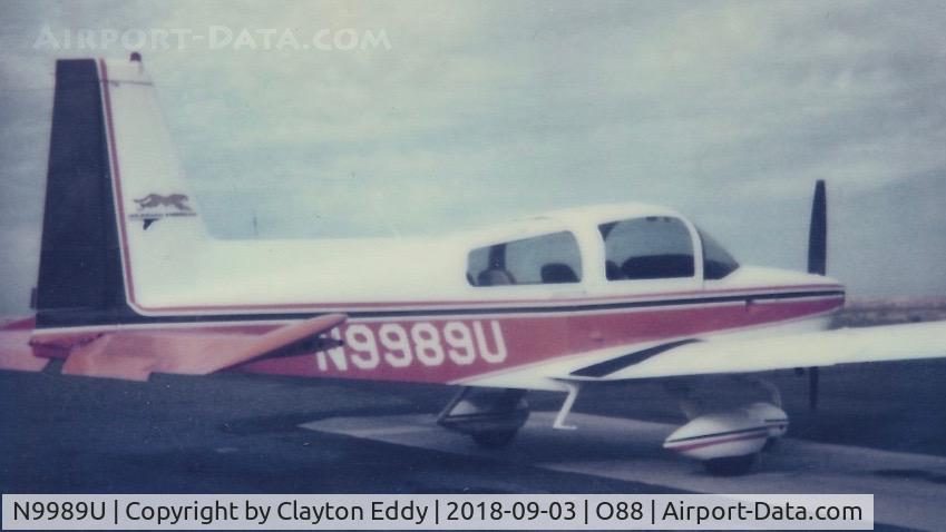 N9989U, Grumman American AA-5A Cheetah C/N AA5A0389, Old Rio Vista Airport California.