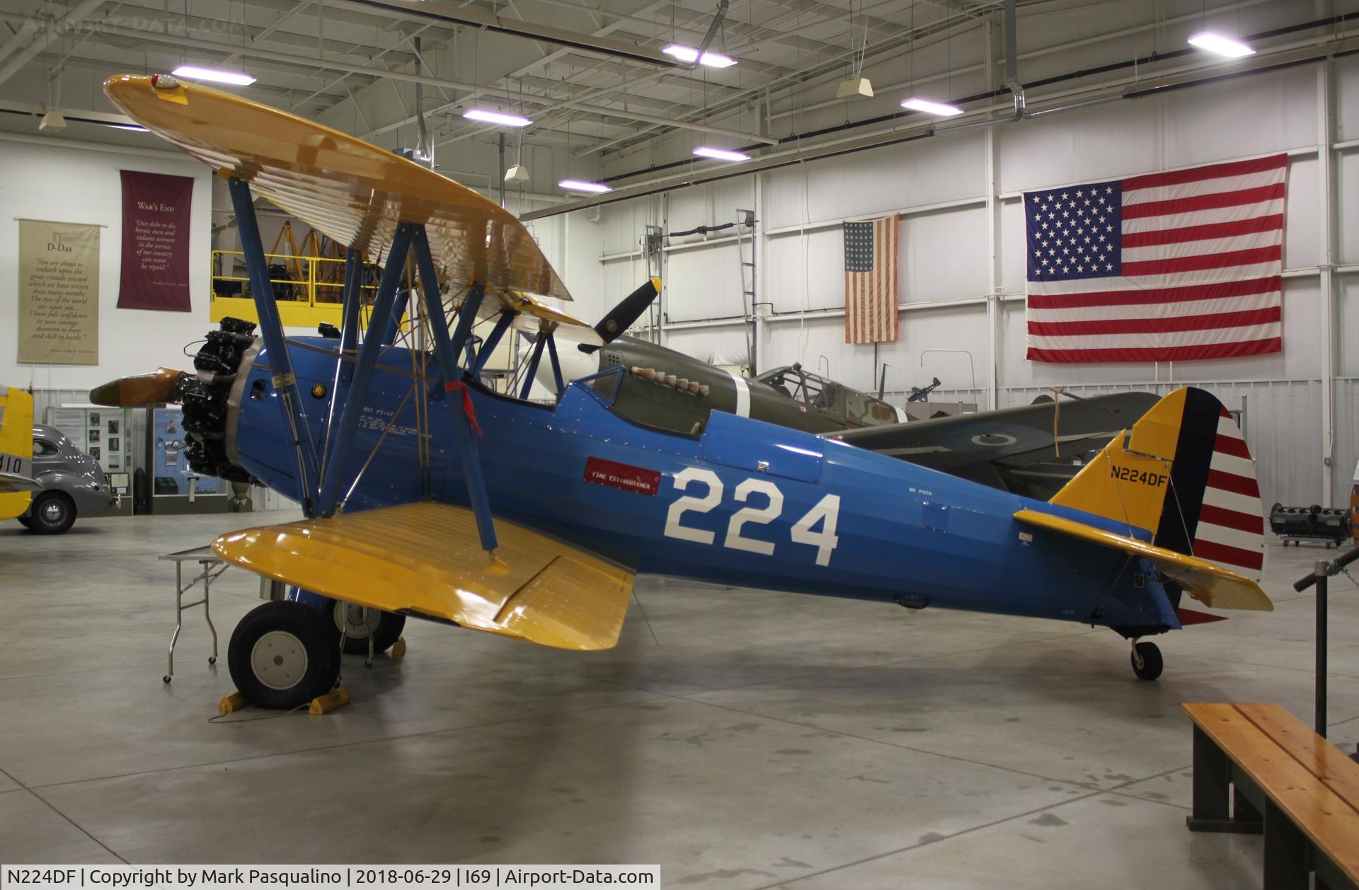 N224DF, 1943 Boeing B75N1 C/N 75-7899, Stearman