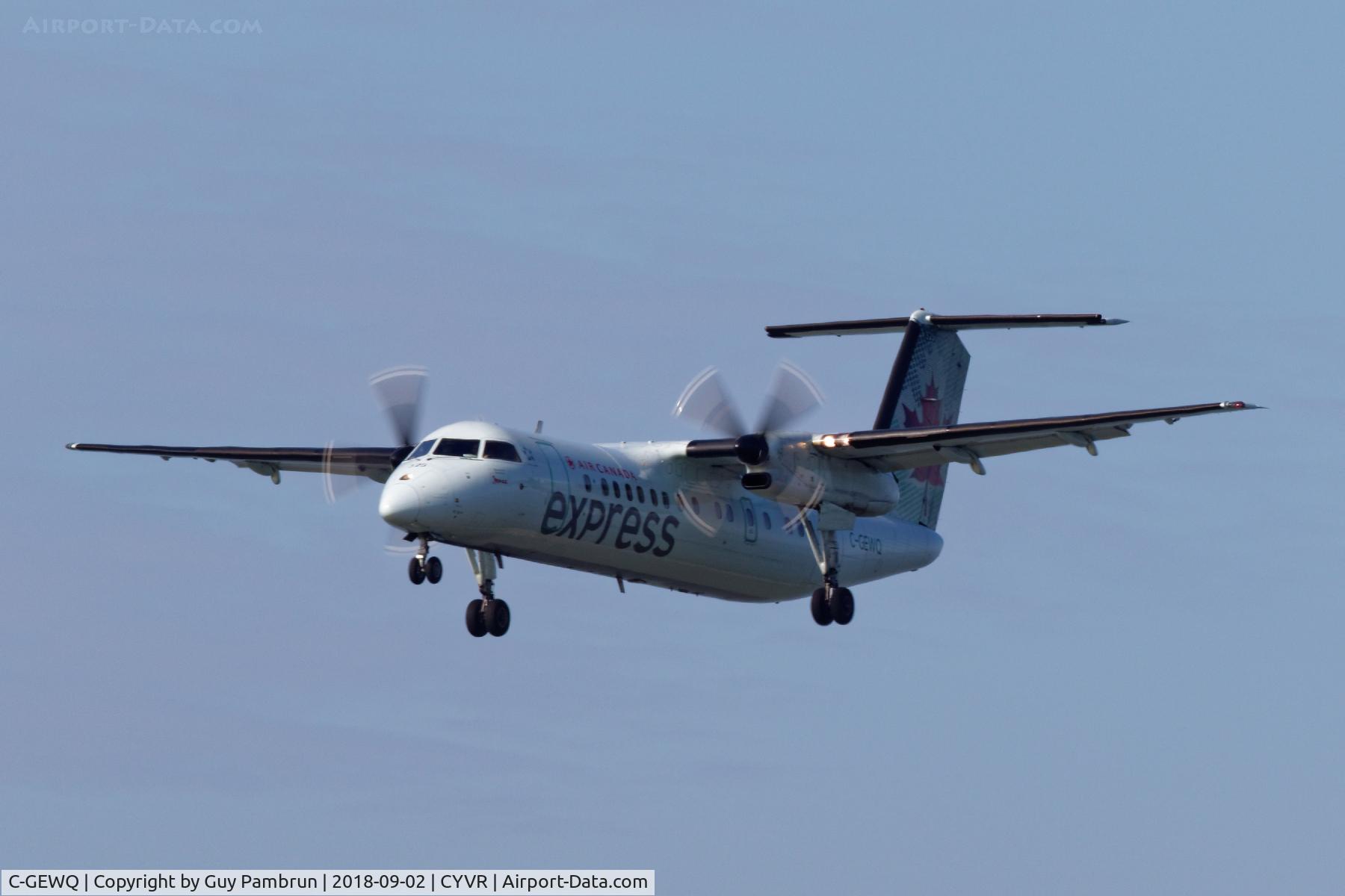 C-GEWQ, 1990 De Havilland Canada DHC-8-311 Dash 8 C/N 202, Landing