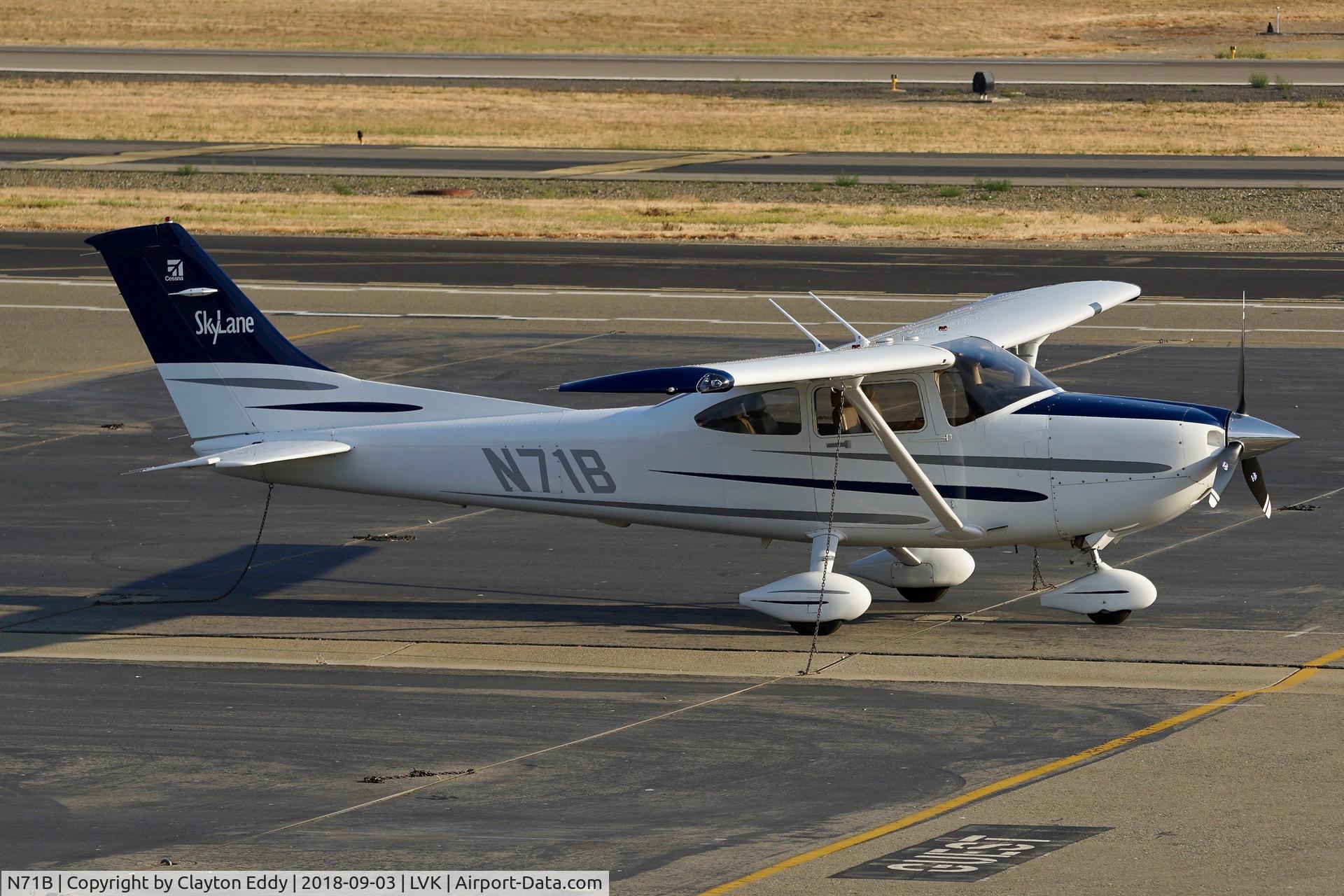 N71B, 2003 Cessna 182T Skylane C/N 18281289, Livermore Airport California 2018.