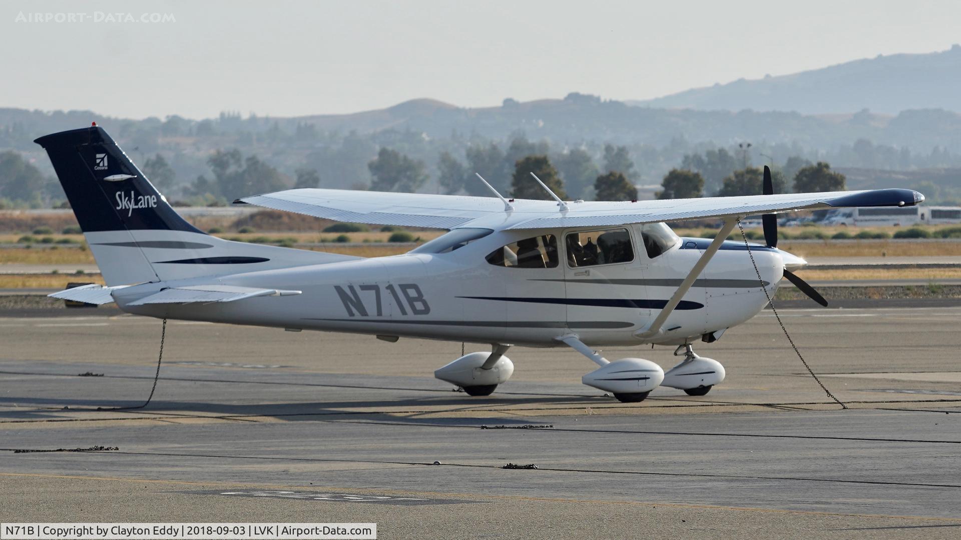 N71B, 2003 Cessna 182T Skylane C/N 18281289, Livermore Airport California 2018.