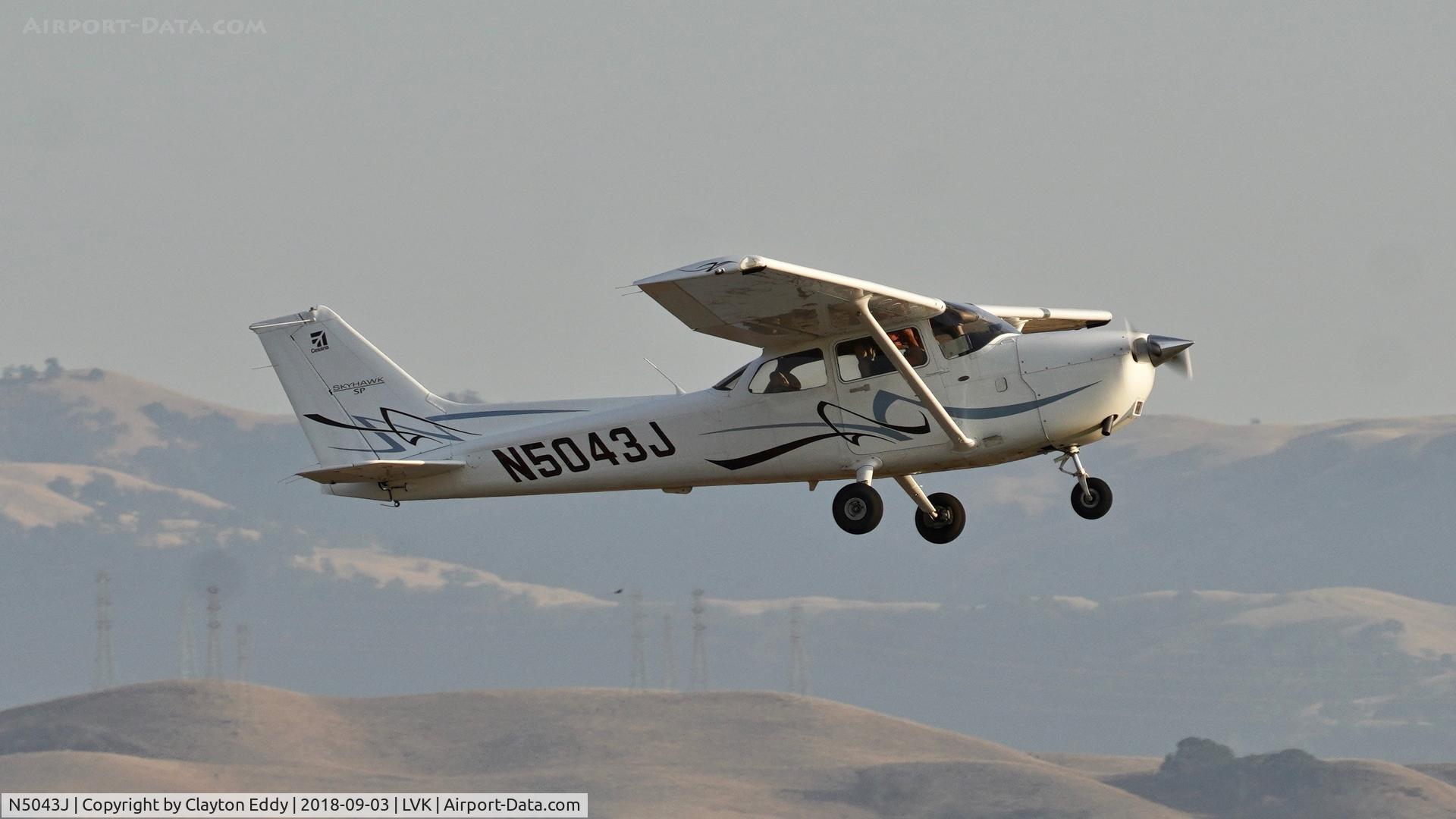N5043J, Cessna 172S C/N 172S10861, Livermore Airport California 2018.