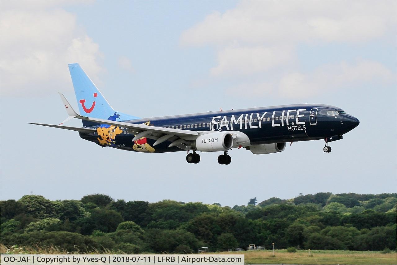 OO-JAF, 2007 Boeing 737-8K5 C/N 35133, Boeing 737-8K5, On final rwy 25L, Brest-Bretagne airport (LFRB-BES)