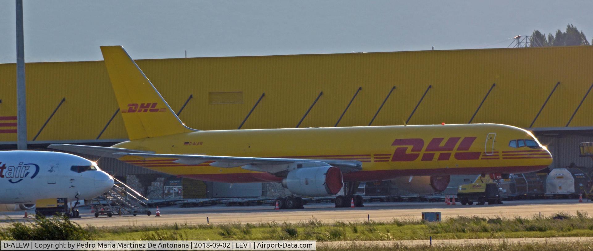 D-ALEW, 1988 Boeing 757-236/SF C/N 24072, Foronda - Vitoria-Gasteiz - Euskadi - España