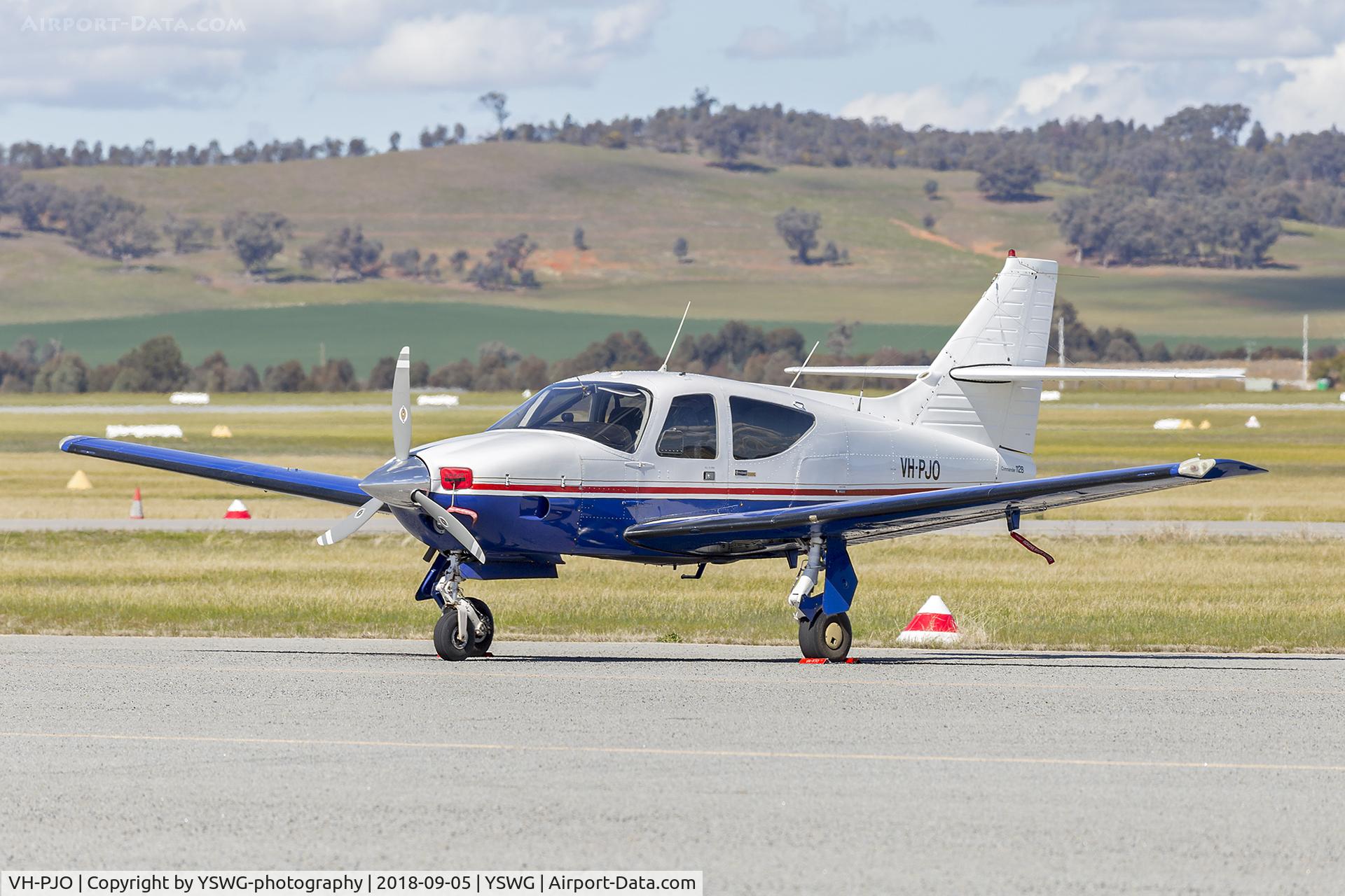 VH-PJO, 1976 Rockwell 112B C/N 519, Rockwell Commander 112B (VH-PJO) at Wagga Wagga Airport