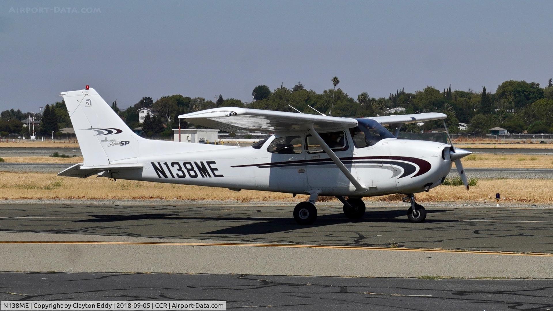 N138ME, 2000 Cessna 172S C/N 172S8422, Buchanan Field Concord California 2108.