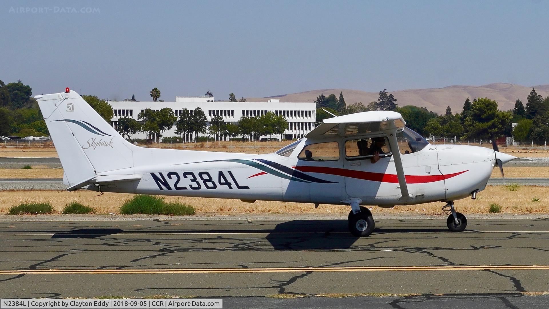 N2384L, 1999 Cessna 172R C/N 17280706, Buchanan Field Concord Airport 2018.