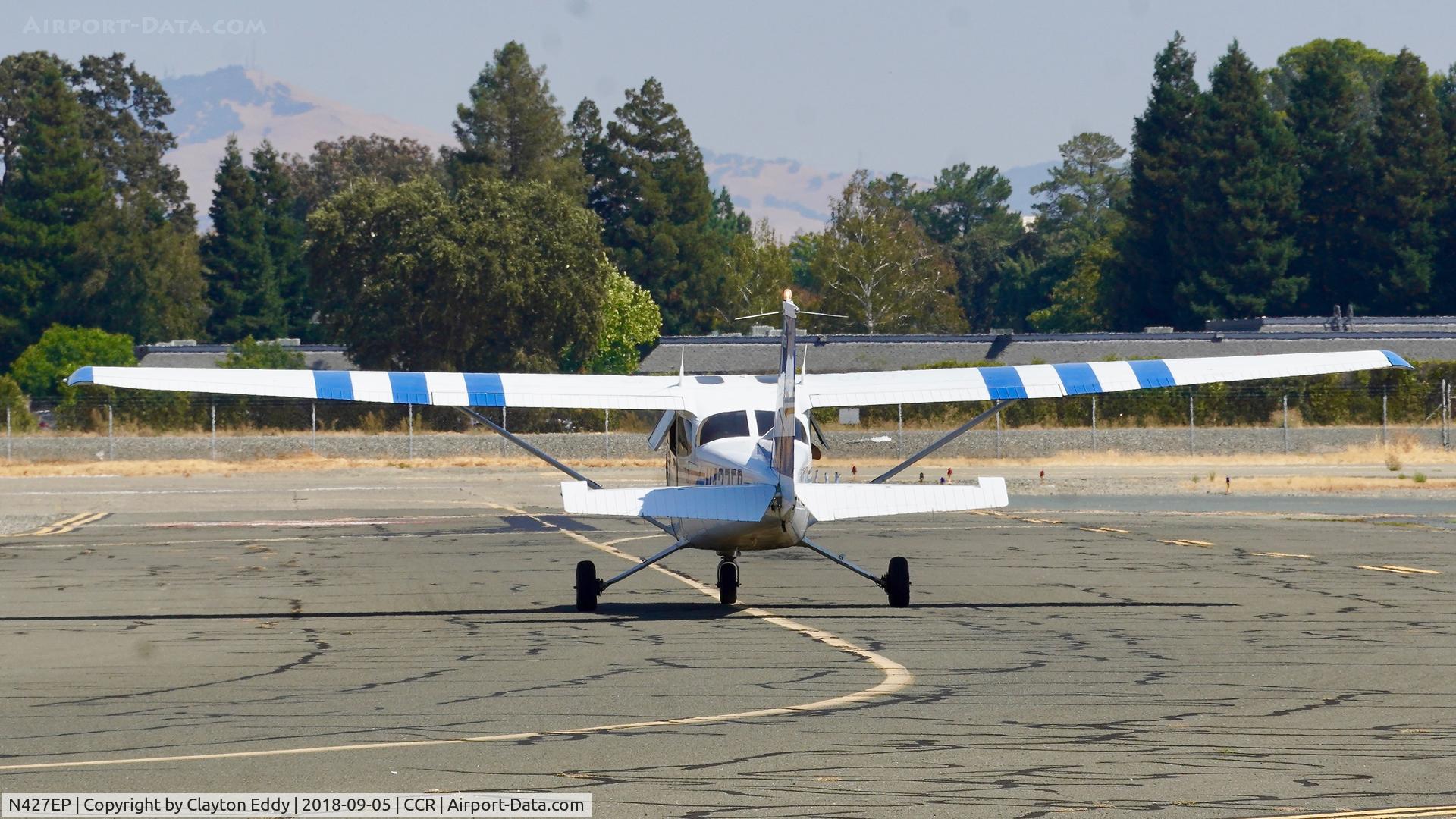 N427EP, 1998 Cessna 172R C/N 17280606, Buchanan Field Concord California 2018.
