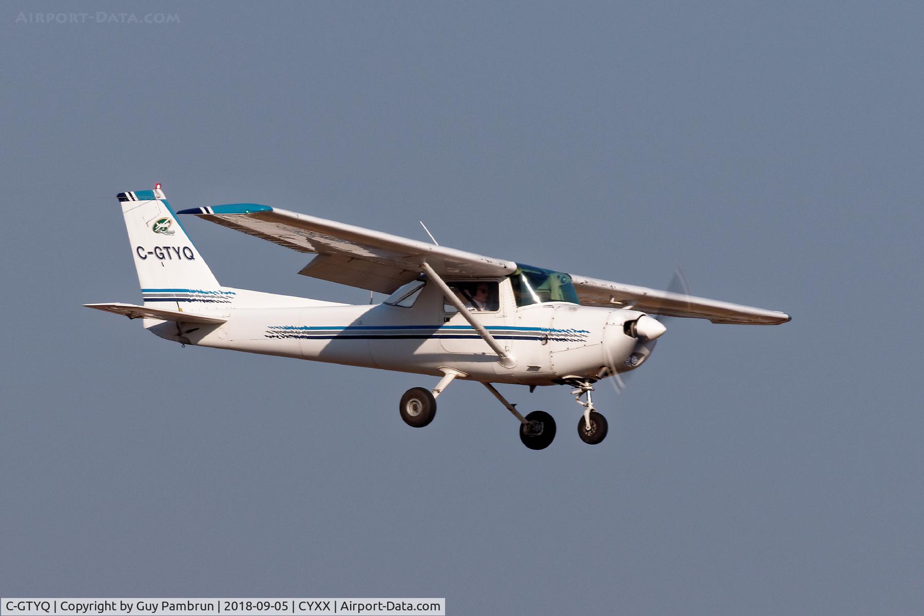 C-GTYQ, 1979 Cessna 152 C/N 15283423, Landing