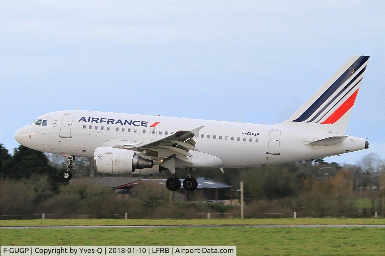 F-GUGP, 2006 Airbus A318-111 C/N 2967, Airbus A318-111, Landing rwy 25L, Brest-Bretagne Airport (LFRB-BES)