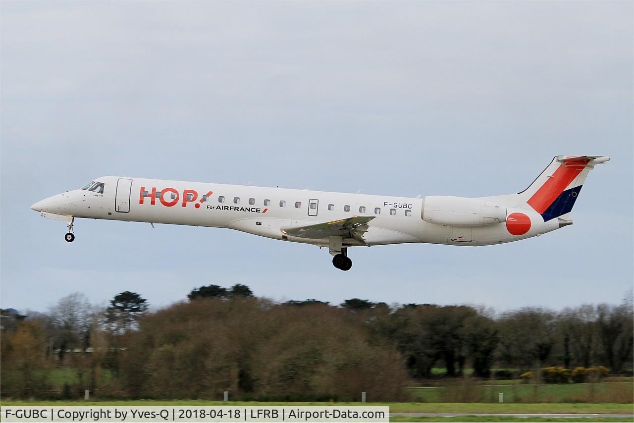 F-GUBC, 2002 Embraer ERJ-145LR (EMB-145LR) C/N 145556, Embraer ERJ-145LR, On final rwy 25L, Brest-Bretagne airport (LFRB-BES)
