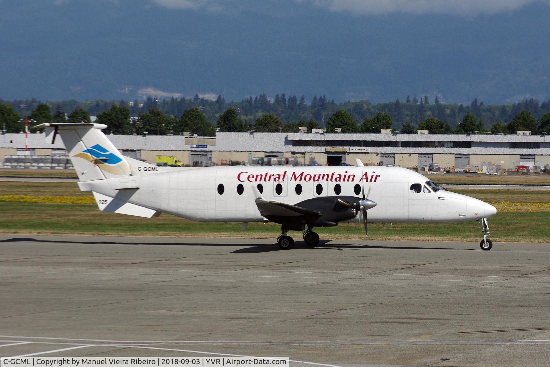C-GCML, 1996 Beech 1900D C/N UE-243, At YVR South Terminal.
