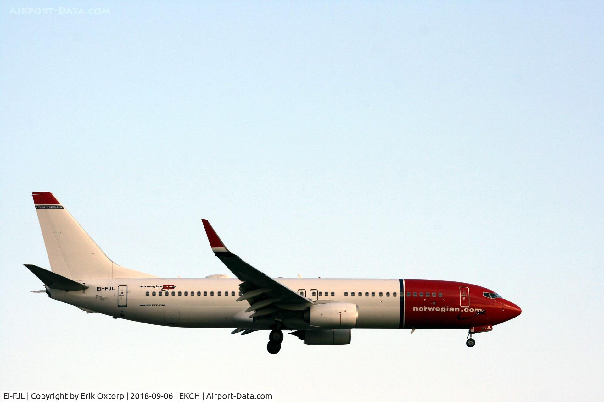 EI-FJL, 2016 Boeing 737-8JP C/N 42073, EI-FJL landing rw 22L