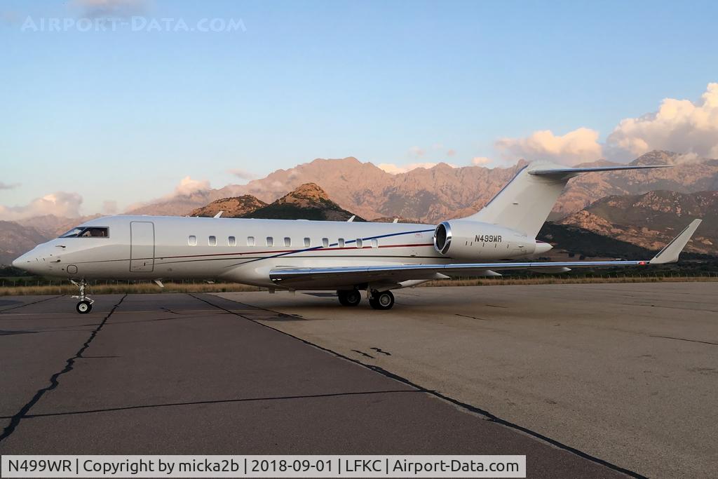 N499WR, 2011 Bombardier BD-700-1A10 Global 5000 C/N 9458, Taxiing