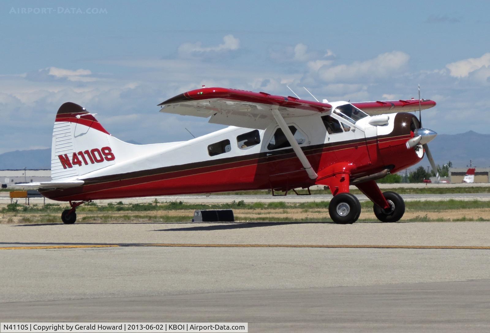 N4110S, 1953 De Havilland Canada DHC-2 Beaver Mk.1 C/N 593, Taxiing on Bravo to RWY 28L.