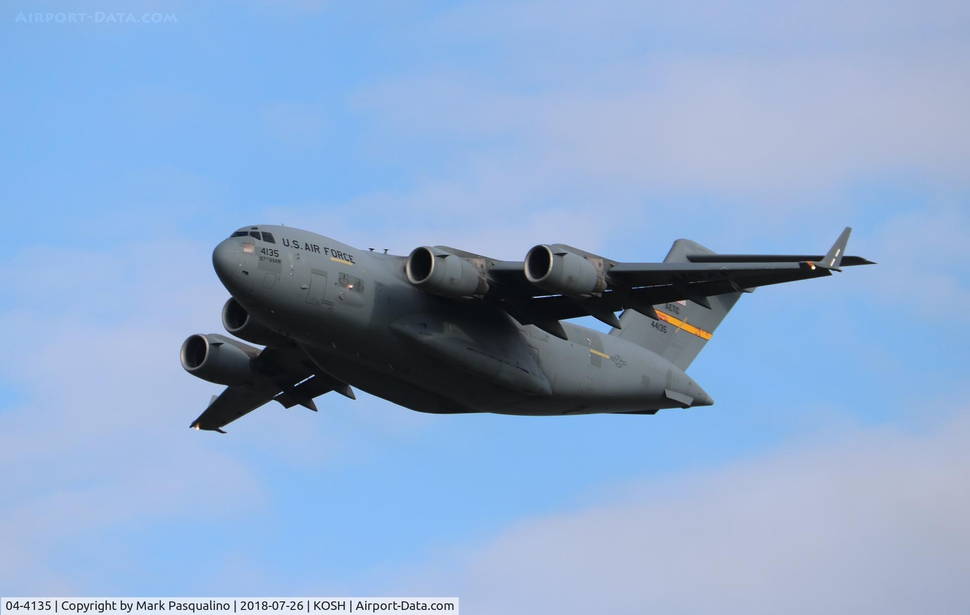 04-4135, 2005 Boeing C-17A Globemaster III C/N P-135, Boeing C-17A