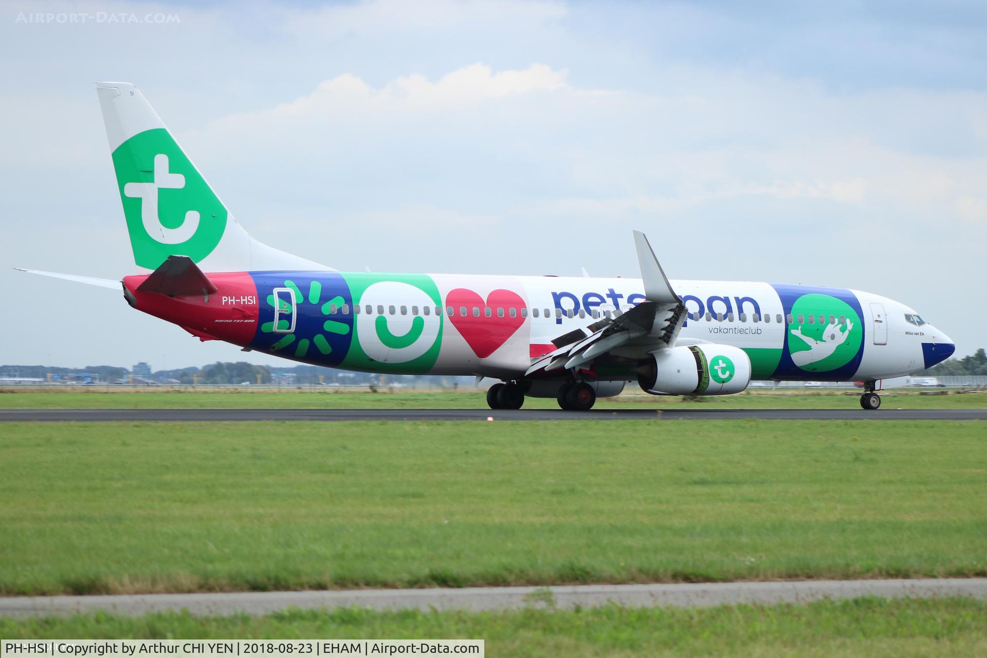 PH-HSI, 2013 Boeing 737-8K2 C/N 42148, Peter Pan livery at AMS.