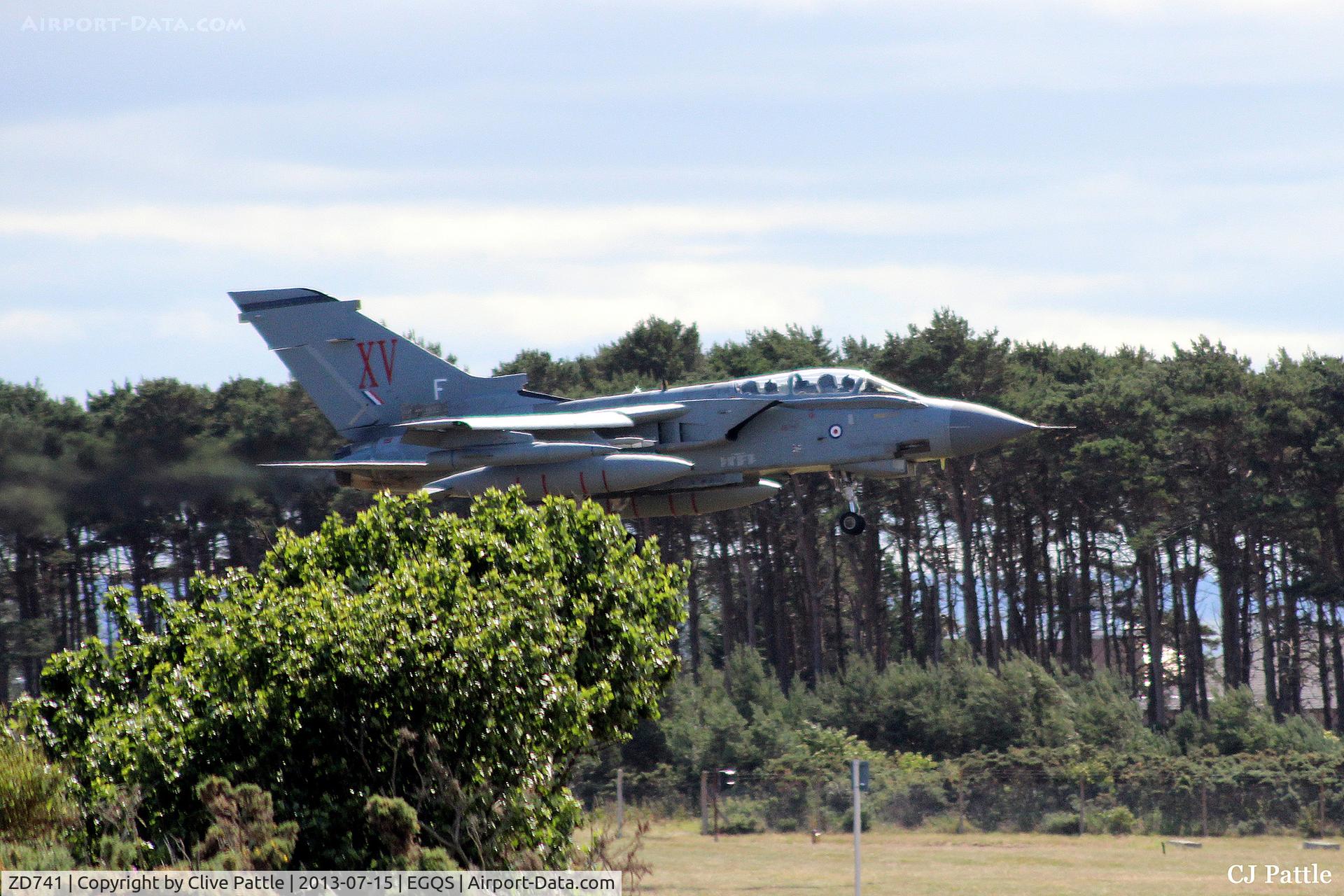 ZD741, 1984 Panavia Tornado GR.4 C/N 361/BT040/3167, Landing Lossiemouth