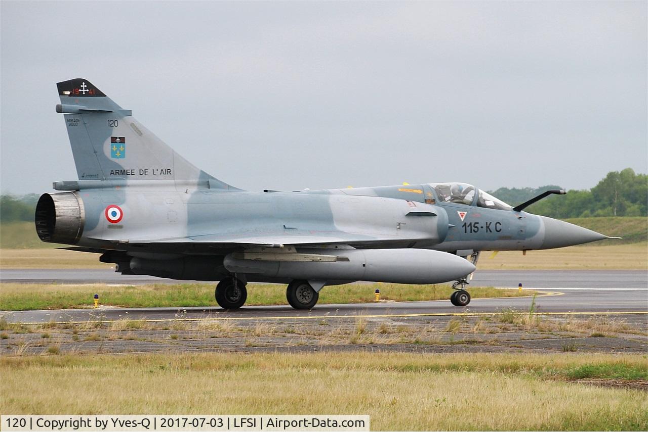 120, Dassault Mirage 2000C C/N 396, Dassault Mirage 2000 C, Taxiing to rwy 29, St Dizier-Robinson Air Base 113 (LFSI)