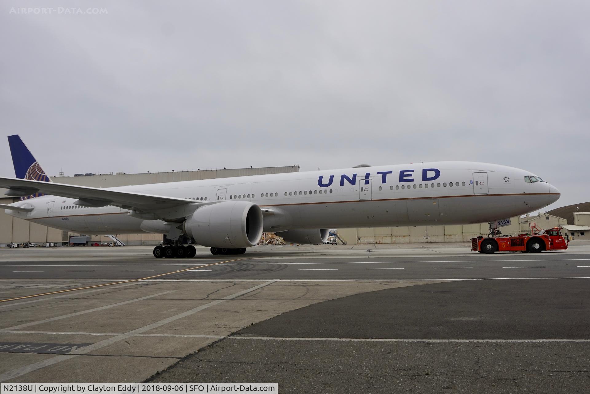 N2138U, 2017 Boeing 777-300/ER C/N 62649, SFO 2018.
