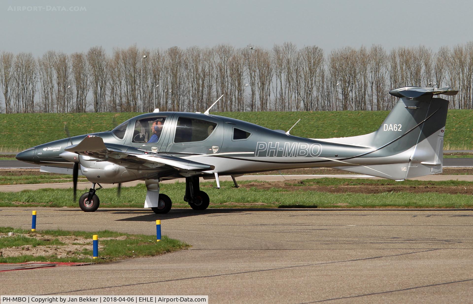 PH-MBO, , Lerlystad Airport