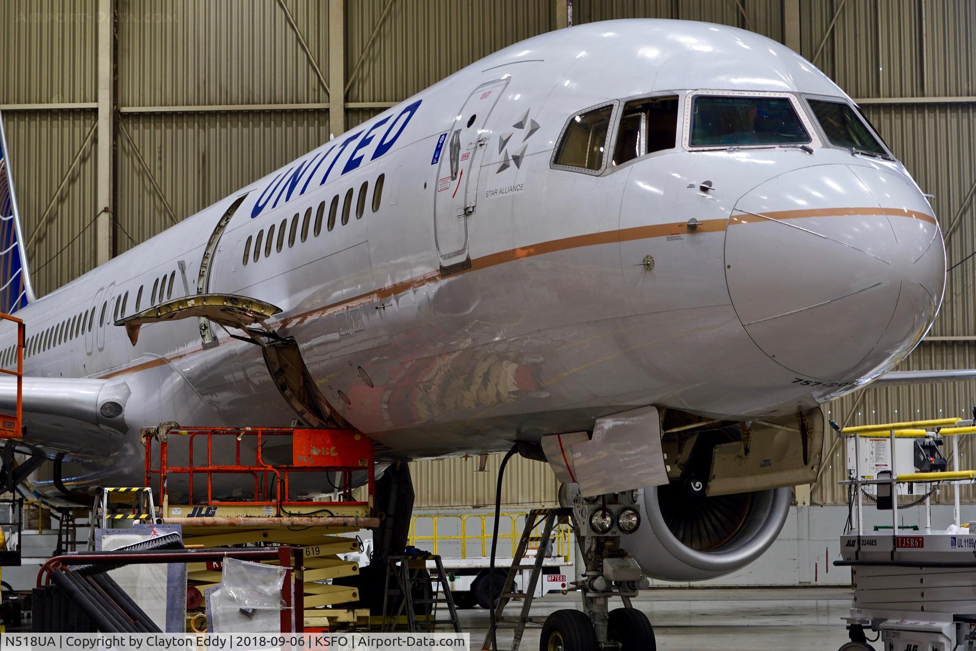 N518UA, 1990 Boeing 757-222 C/N 24871, SFO 2018.