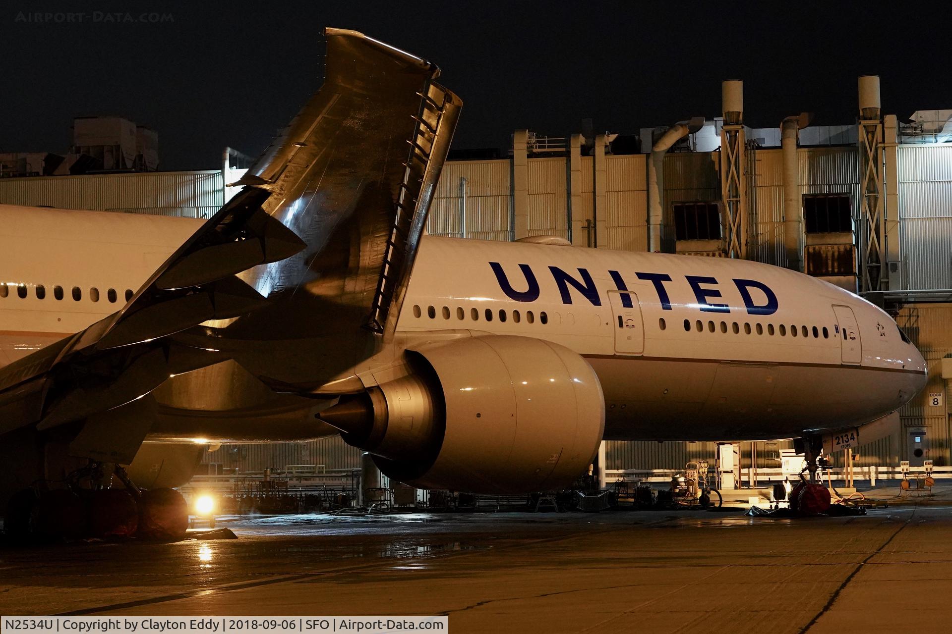 N2534U, 2017 Boeing 777-300/ER C/N 62645, SFO 2018.