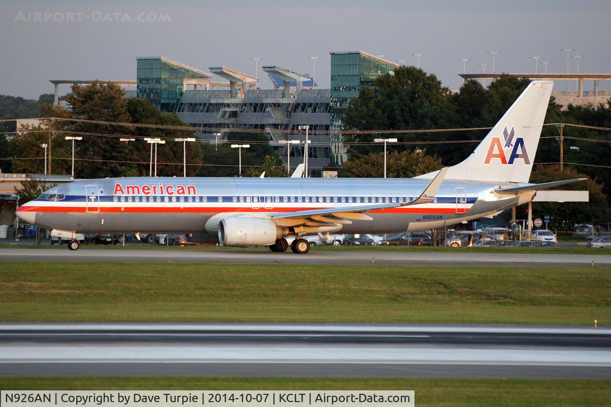 N926AN, 2000 Boeing 737-823 C/N 29527, No comment.
