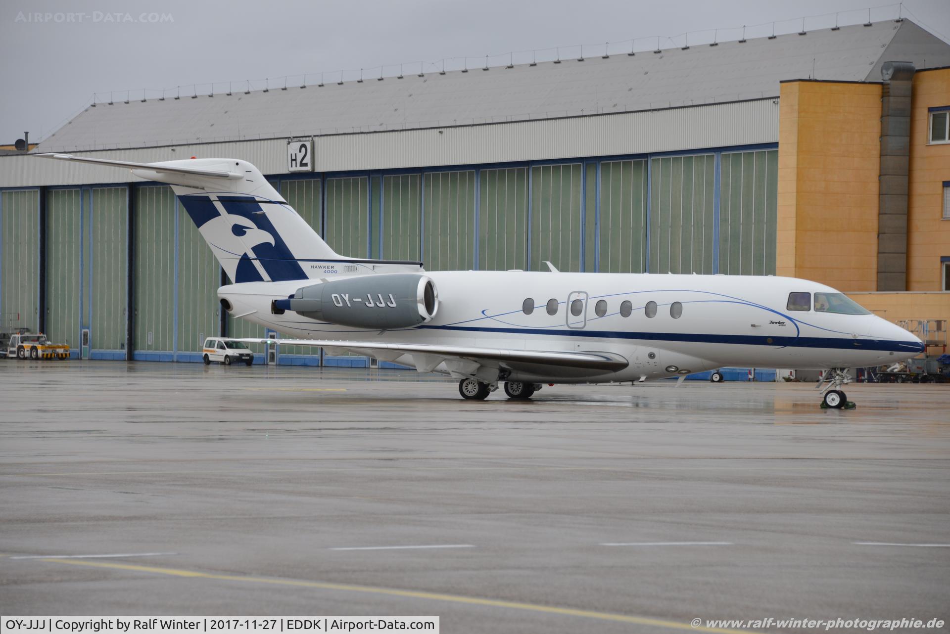 OY-JJJ, 2011 Hawker Beechcraft 4000 C/N RC-57, Hawker Beechcraft Hawker 4000 - JoinJet - RC-57 - OY-JJJ - 27.11.2017 - CGN