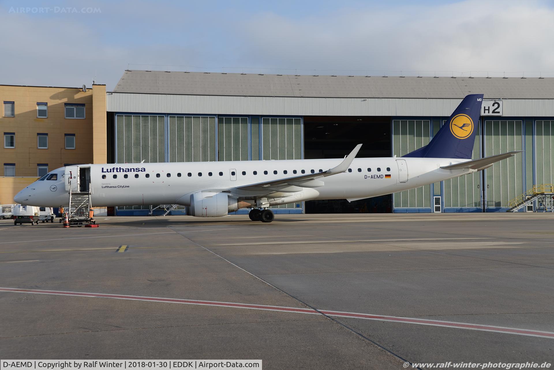 D-AEMD, 2009 Embraer 195LR (ERJ-190-200LR) C/N 19000305, Embraer ERJ-195LR 190-200LR - CL CLH Lufthansa Cityline - 19000305 - D-AEMD - 30.01.2018 - CGN