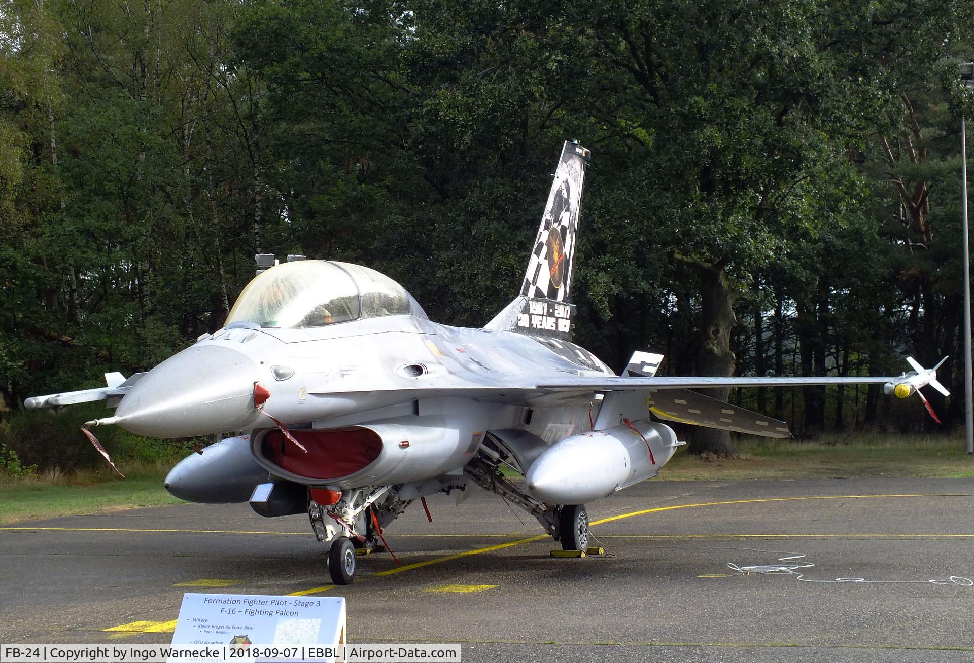 FB-24, General Dynamics F-16BM Fighting Falcon C/N 6J-24, General Dynamics F-16BM Fighting Falcon of the FAeB (Belgian Air Force) in 'Semper Vulture, 30 years OCU' special colours at the 2018 BAFD spotters day, Kleine Brogel airbase