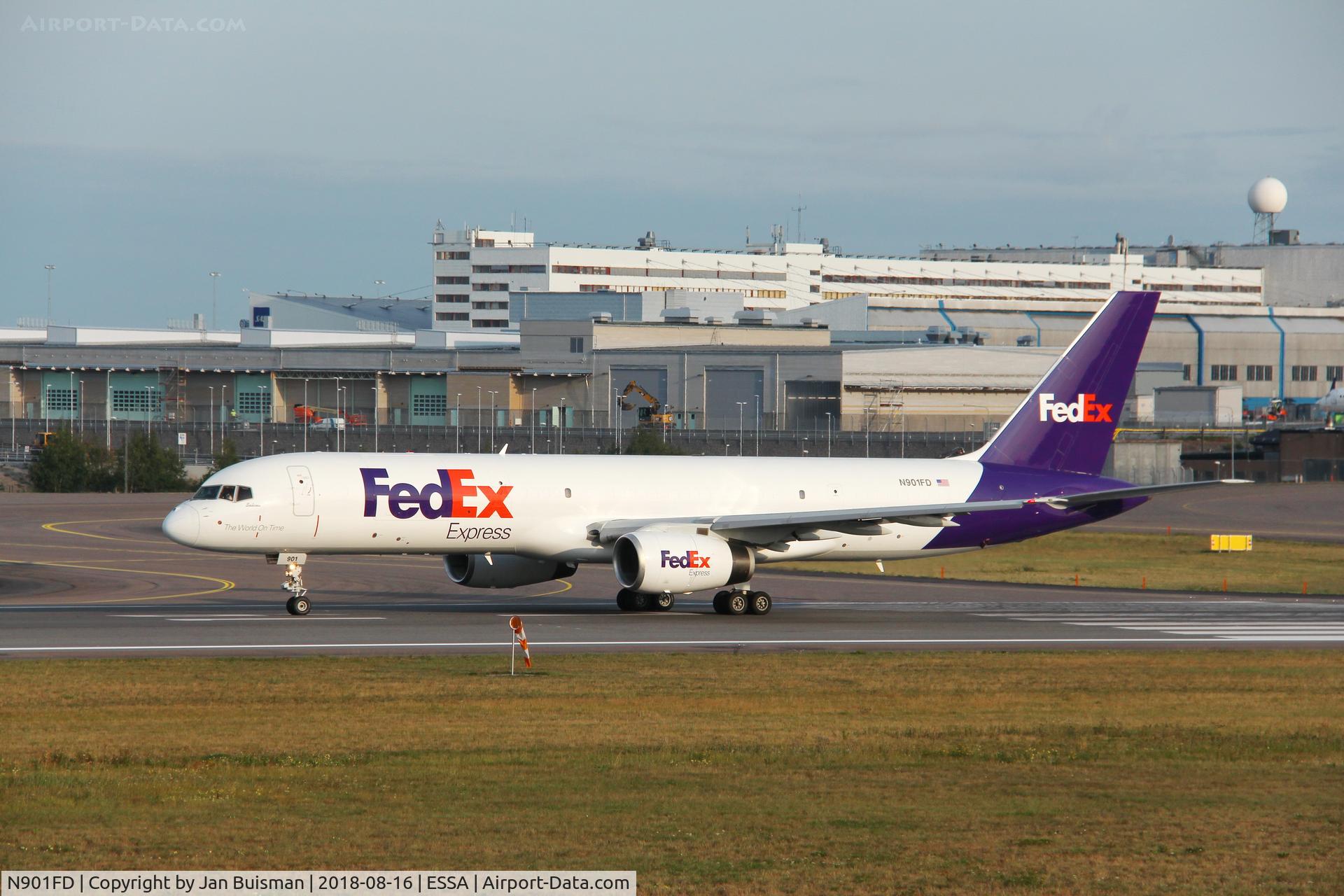 N901FD, 1993 Boeing 757-2B7 C/N 27122, Fedex
