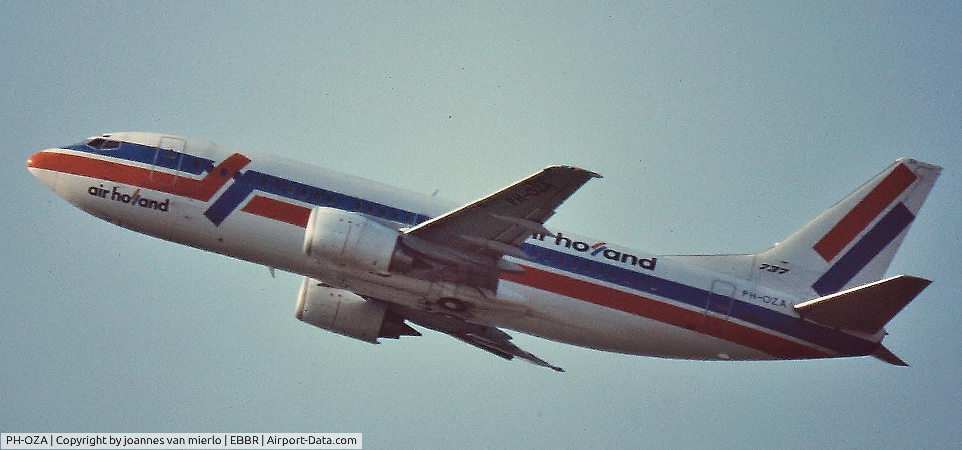 PH-OZA, 1987 Boeing 737-3L9 C/N 23718, T/O 25R EBBR