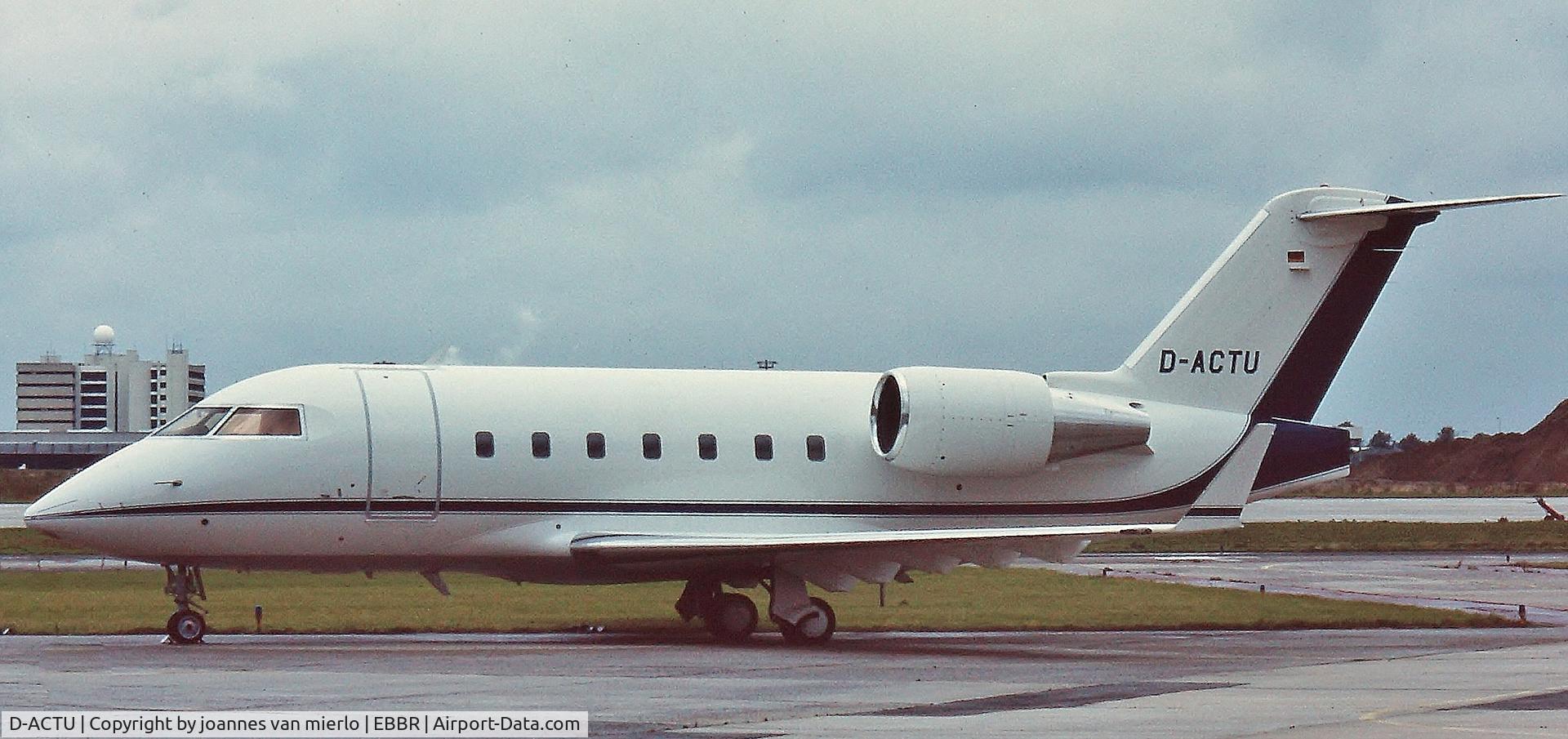 D-ACTU, 2001 Bombardier Challenger 604 (CL-600-2B16) C/N 5502, EBBR G.A. '90s