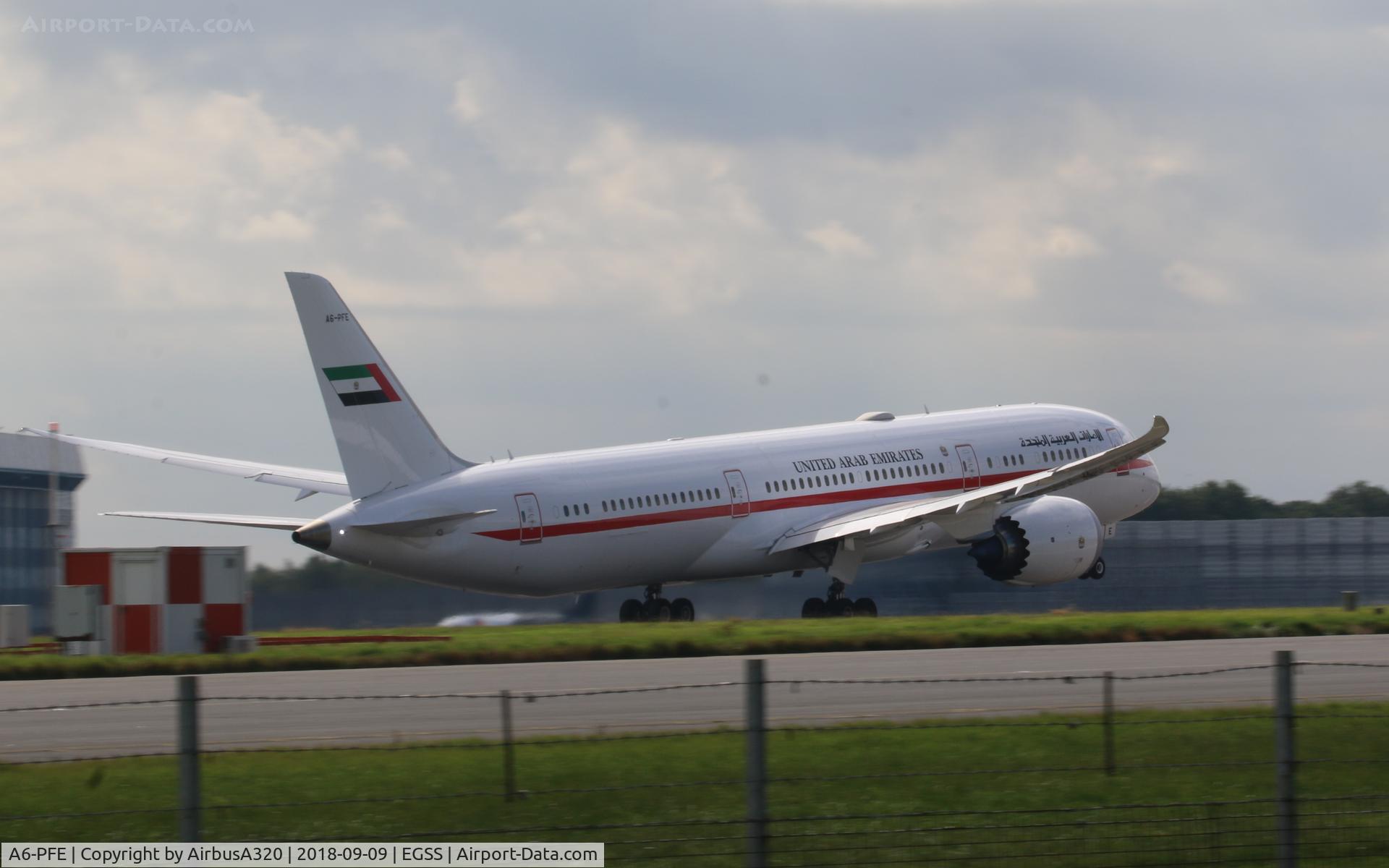 A6-PFE, 2017 Boeing 787-9 Dreamliner C/N 37146, Departing STN
