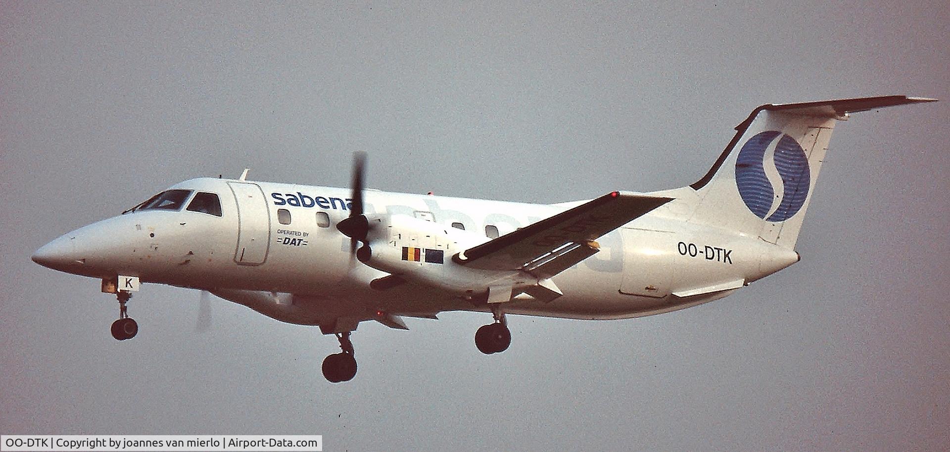 OO-DTK, 1989 Embraer EMB-120ER Brasilia C/N 120149, landing EBBR late80s