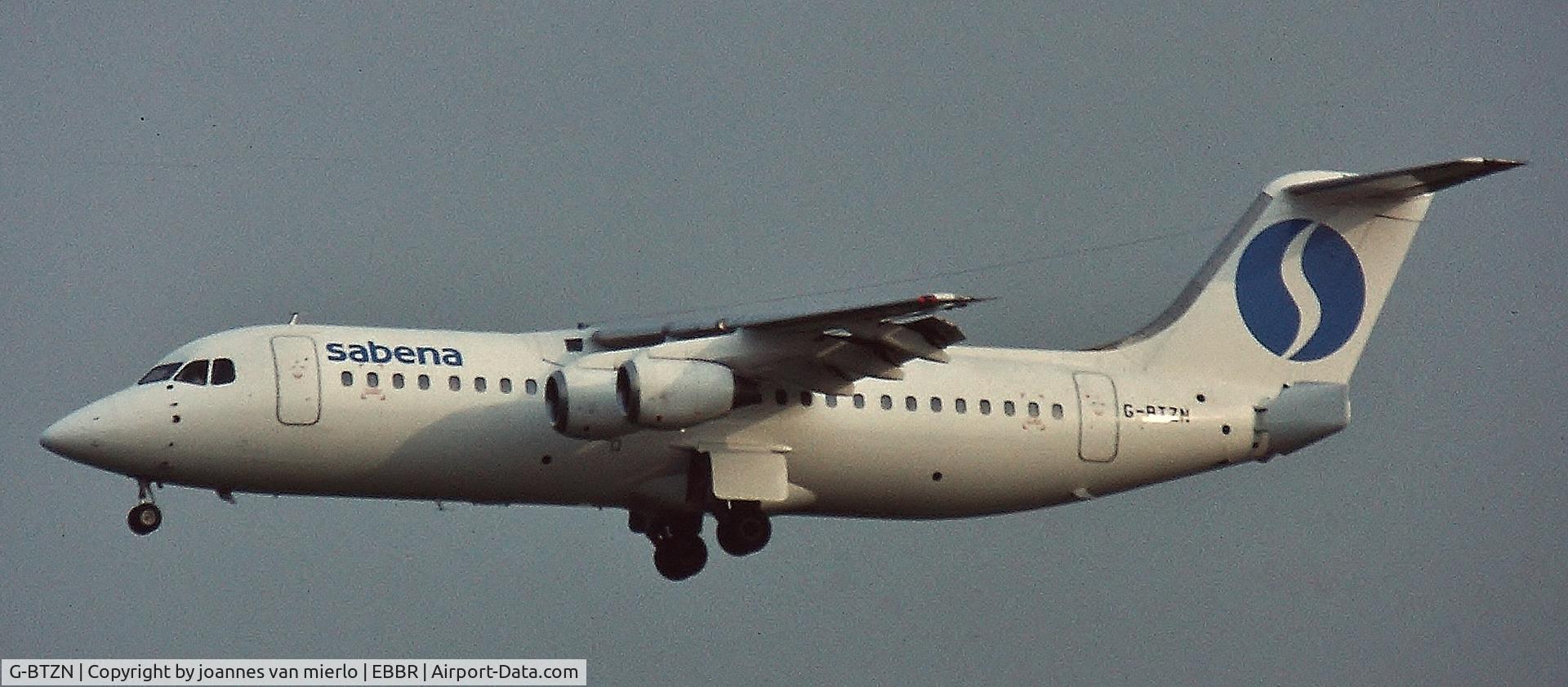 G-BTZN, 1989 British Aerospace BAe.146-300 C/N E3149, LANDING 25l EBBR LATE 80S
