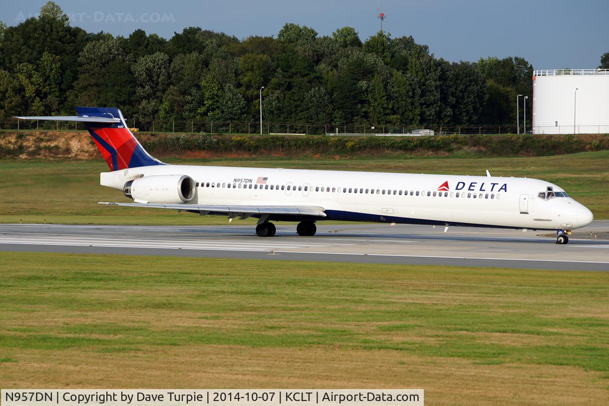 N957DN, 1997 McDonnell Douglas MD-90-30 C/N 53527, No comment.