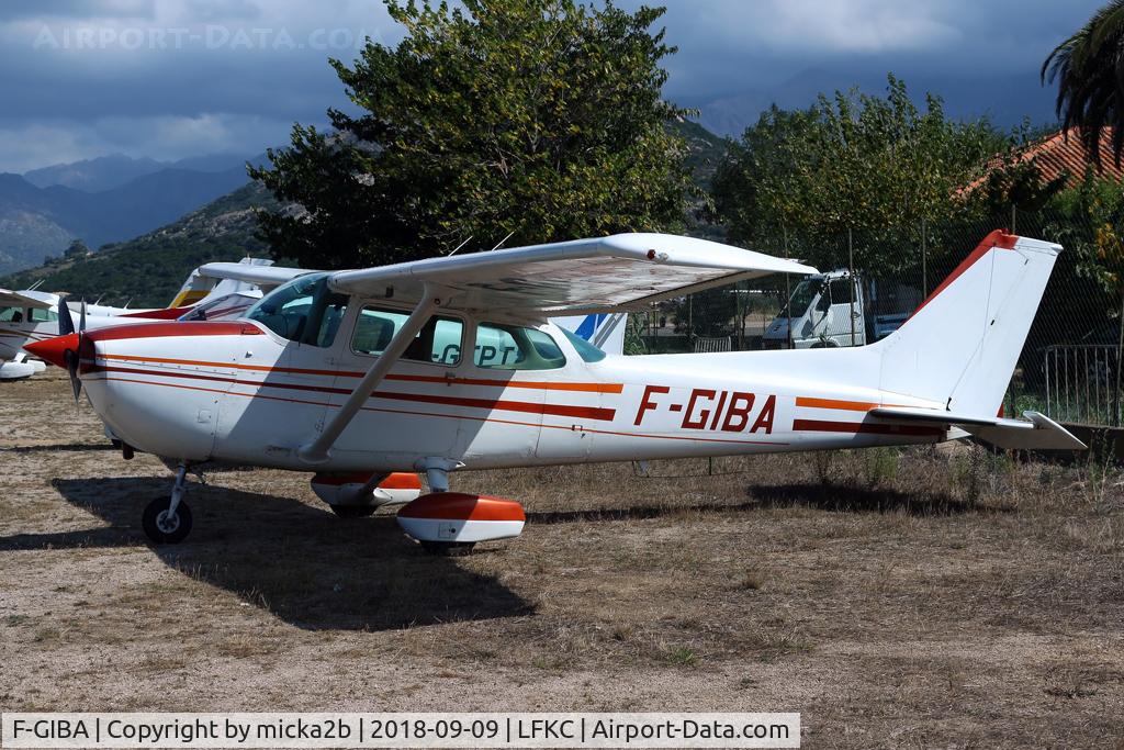 F-GIBA, Reims F172N Skyhawk C/N 172-73006, Parked