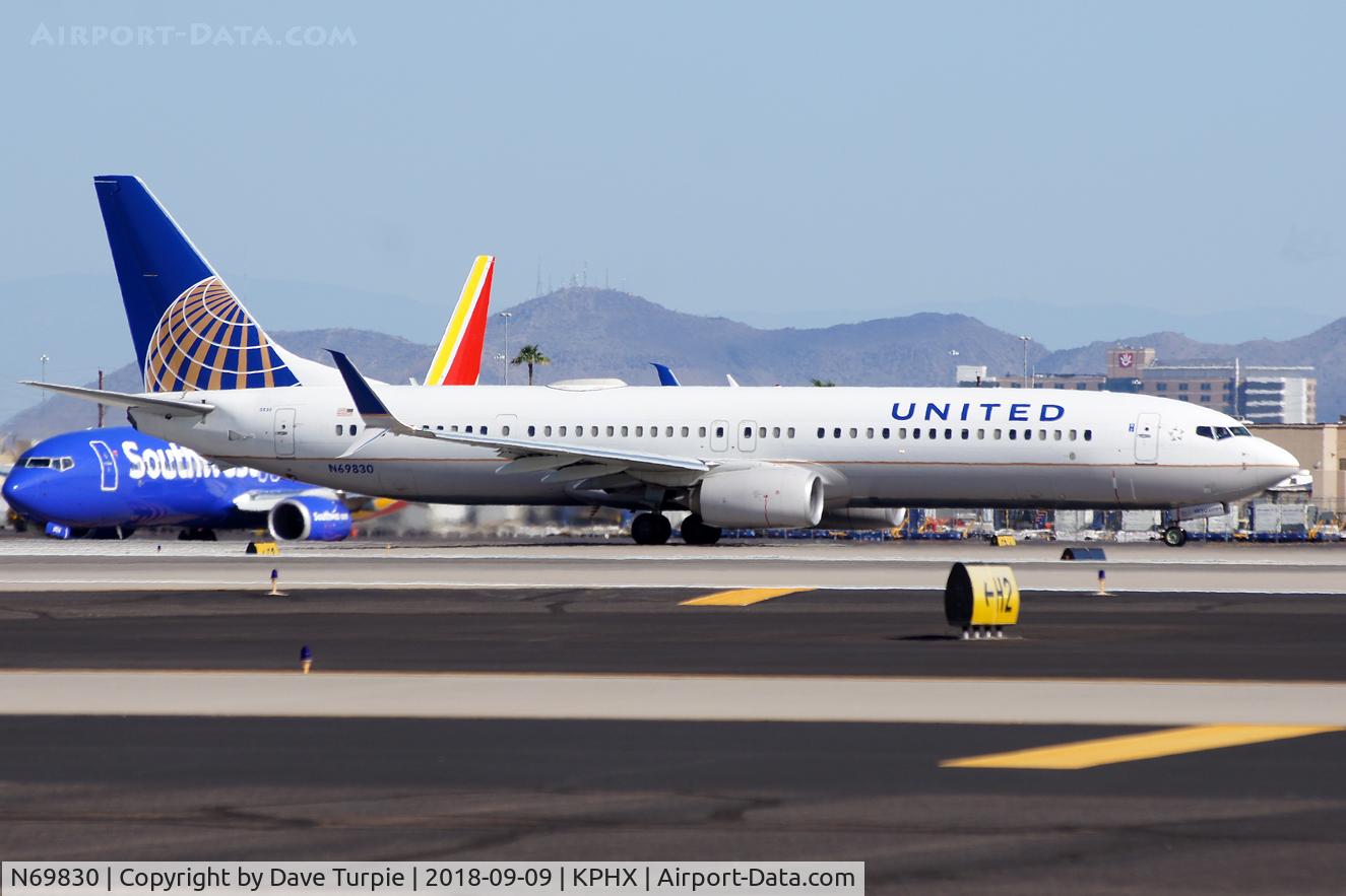 N69830, 2014 Boeing 737-924/ER C/N 44560, No comment.