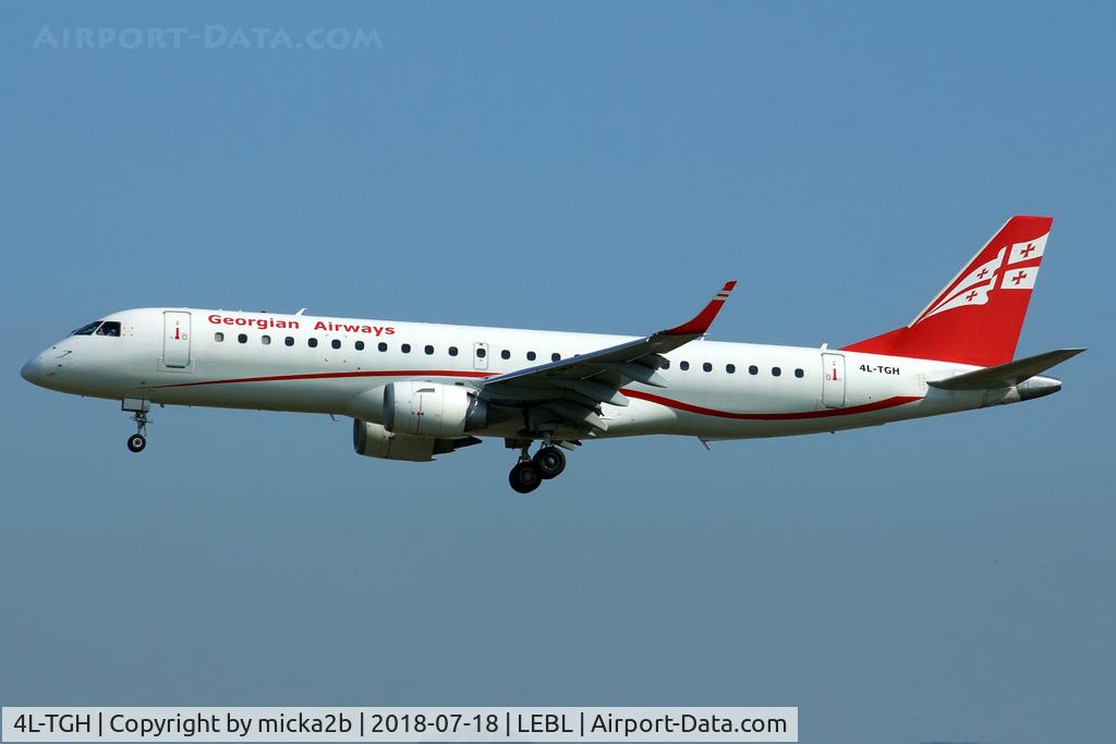 4L-TGH, 2007 Embraer 190AR (ERJ-190-100IGW) C/N 19000085, Landing