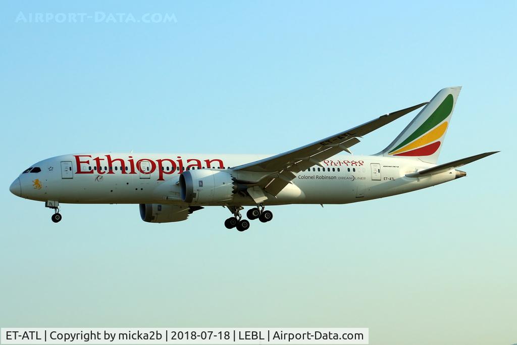 ET-ATL, 2010 Boeing 787-8 Dreamliner C/N 34505, Landing