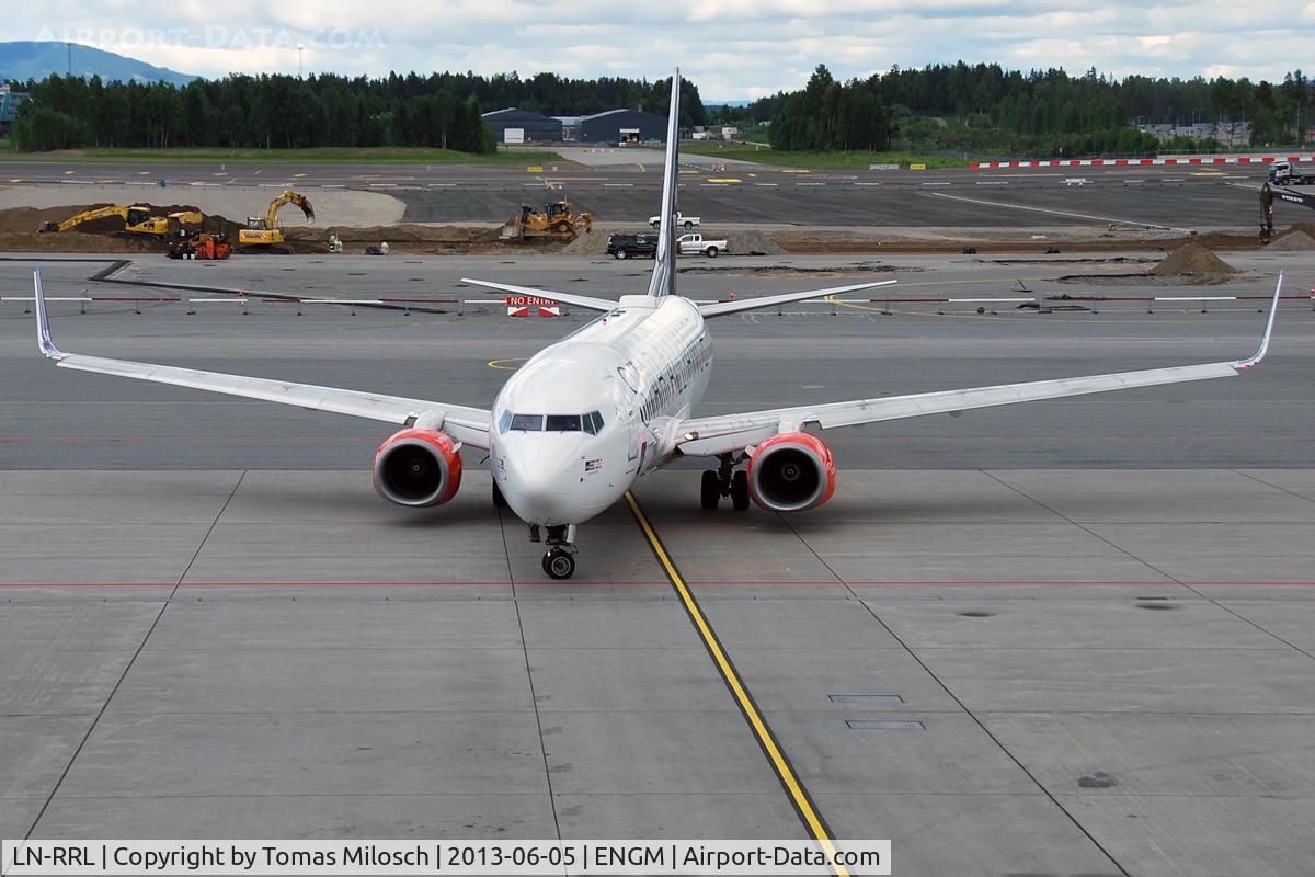 LN-RRL, 2003 Boeing 737-883 C/N 28328, 