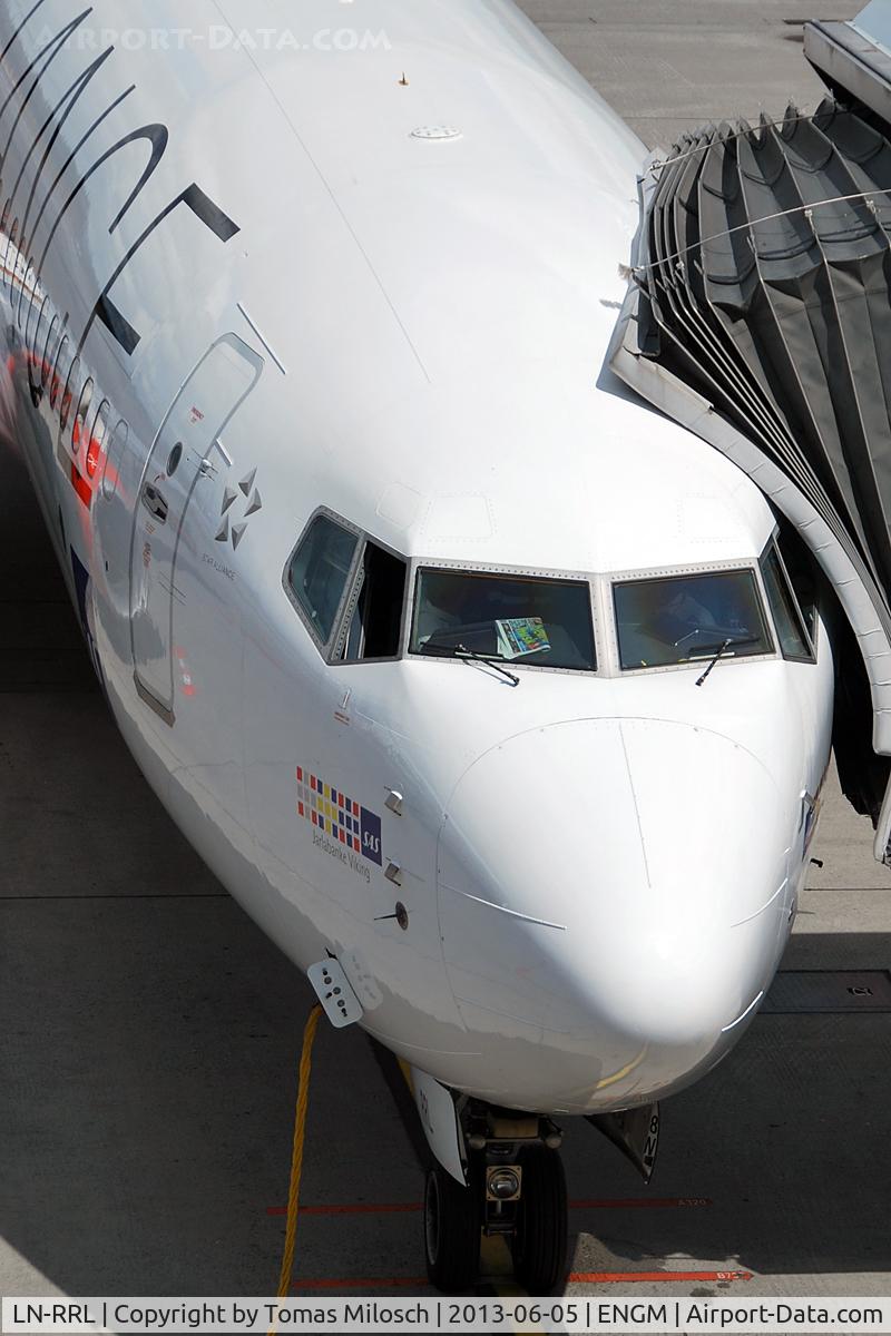 LN-RRL, 2003 Boeing 737-883 C/N 28328, 