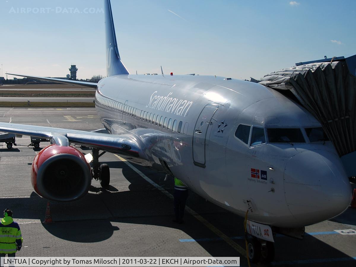 LN-TUA, 1998 Boeing 737-705 C/N 28211,       