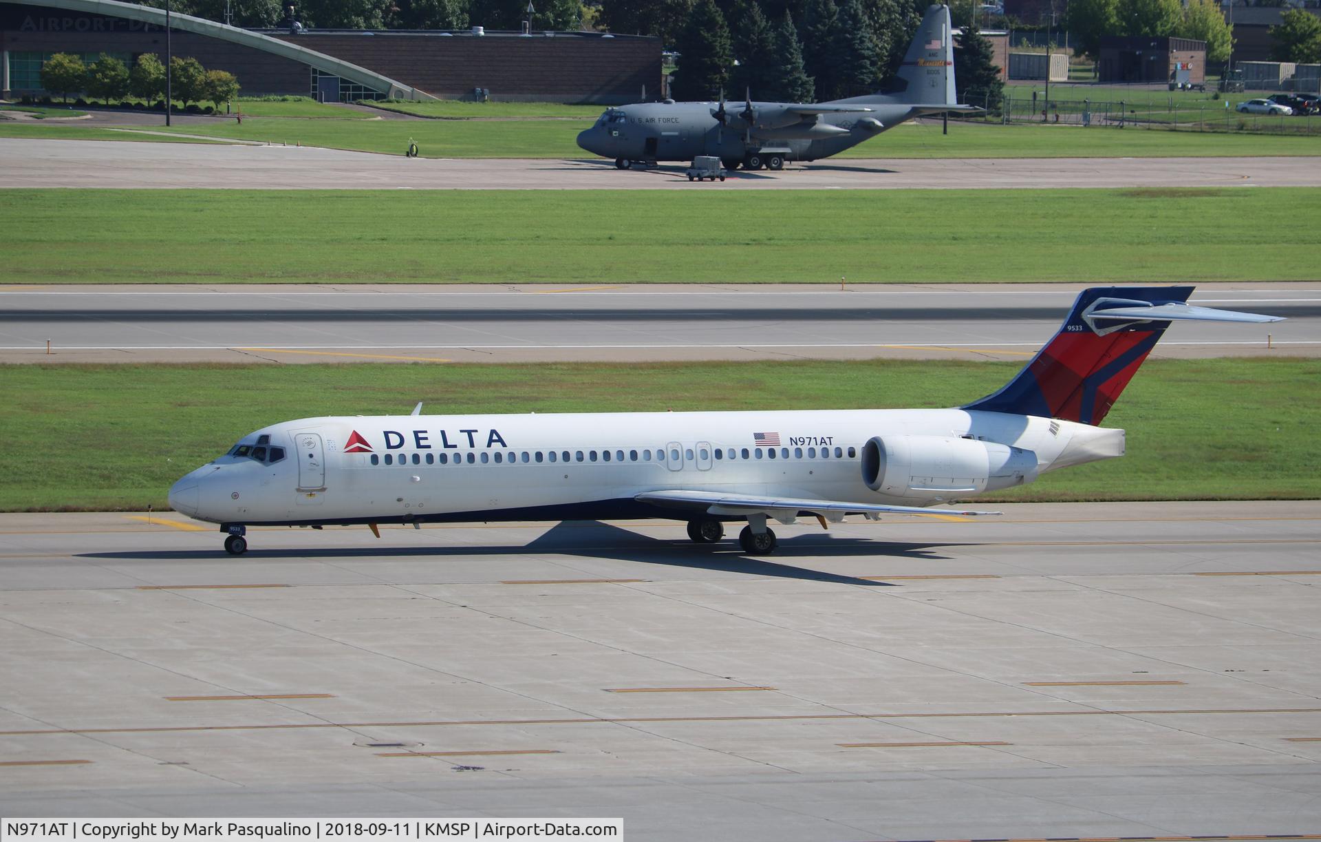 N971AT, 2001 Boeing 717-200 C/N 55032, Boeing 717-200