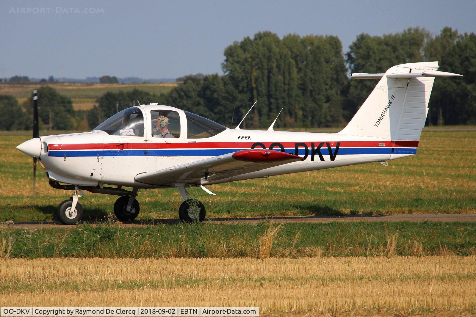 OO-DKV, 1982 Piper PA-38-112 Tomahawk Tomahawk C/N 38-82A0005, EBTN opendoor.