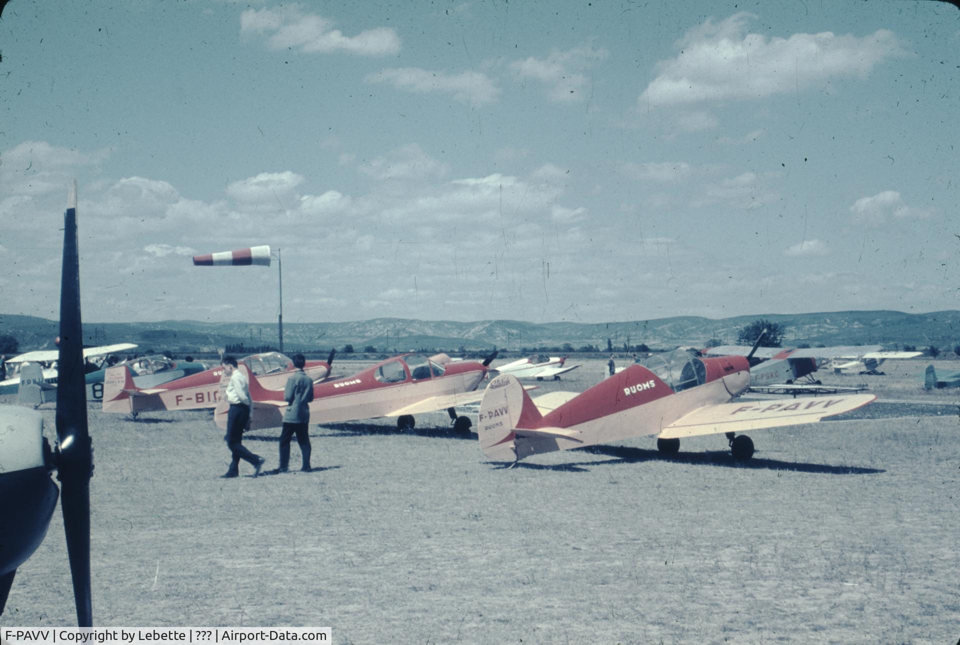 F-PAVV, Starck AS-71 C/N 35, parents diapositive scan. Don't know location. Dated about 1959-1960.